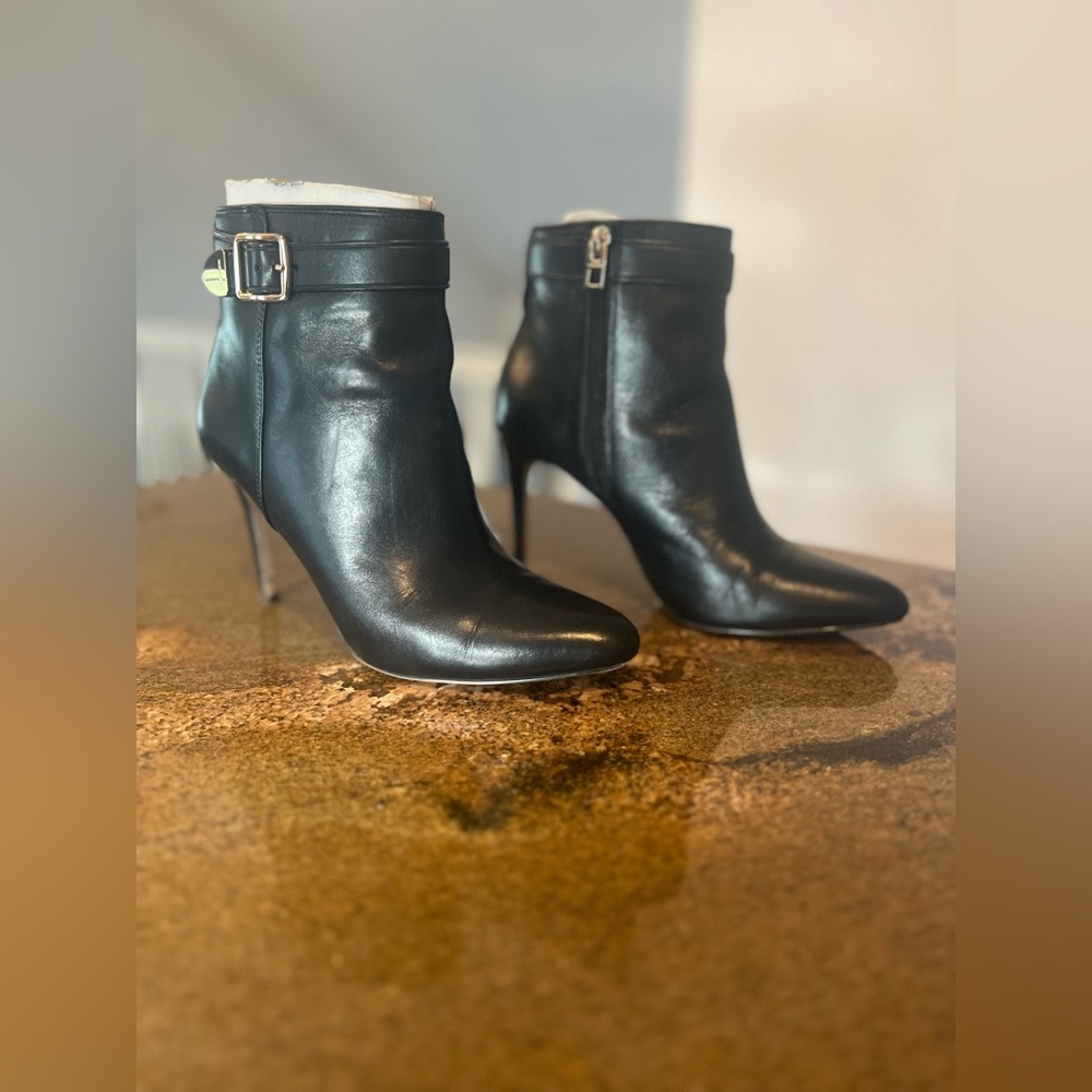 Coach Black Leather Ankle Boots with Side Zips and Gold Buckle Heel 3.5 Size 7.5